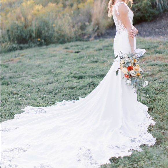 Rosa Clara Carola Wedding Gown Size 2, NWT, un-altered, never worn! - Picture 16 of 17